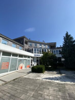 Say hello to: Ansprechende Büroflächen auf der Buchholzer Straße, 30629 Hannover, Bürohaus