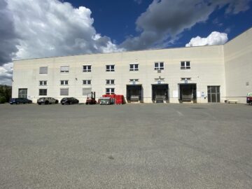 Say hello to: Industriehalle im Gewerbegebiet Nürnbergs, 90451 Nürnberg, Halle