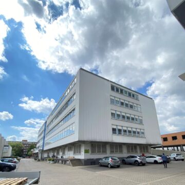 Say hello to: Attraktive Gewerbeflächen in verkehrsgünstiger Lage, 30165 Hannover, Bürohaus