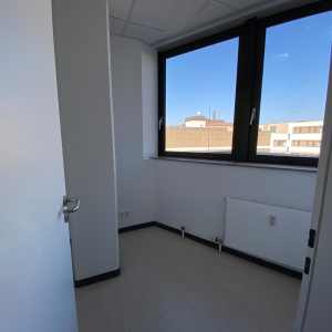 Say hello to: Hohe Sichtbarkeit am Aufseßplatz – Praxisfläche sofort bezugsfrei, 90459 Nürnberg, Bürofläche