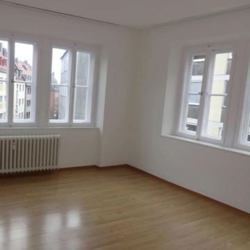 say hello to: Bau-Juwel in der Nürnberger Fußgängerzone, 90402 Nürnberg, Bürohaus