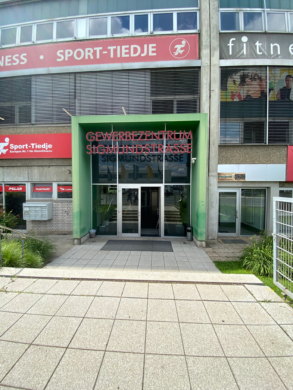 Say hello to: Gewerbezentrum Sigmundstraße, 90431 Nürnberg, Bürohaus